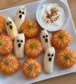Snack de Fruta para Halloween: Mandarinas Calabaza y Plátanos Fantasma (Fácil, Saludable y sin Azúcar)