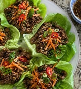 Wraps de Lechuga con Carne Molida Estilo Asiático (Fáciles y Saludables, en 20 Minutos)